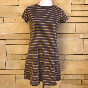 Striped dress       C7